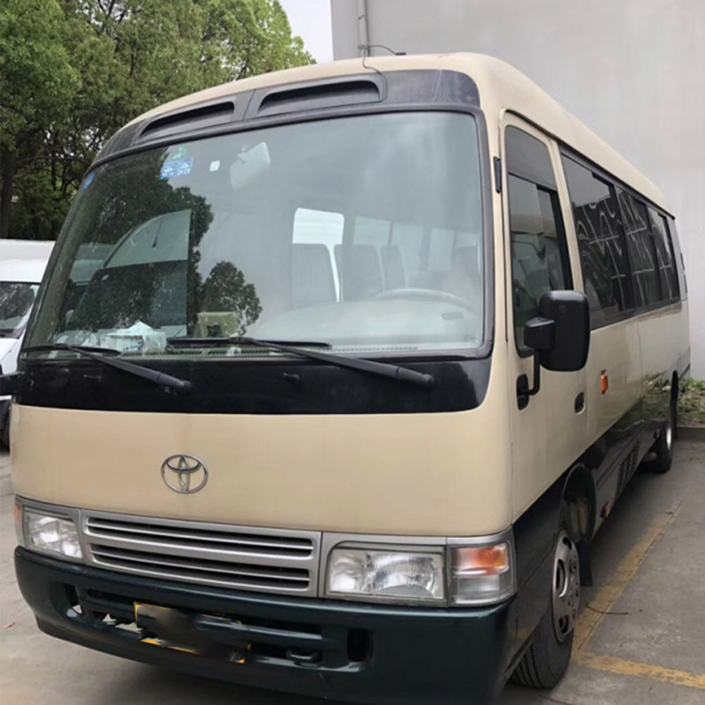2005 Used Toyota Coaster Bus from Japan, Diesel Engine 19 Seats